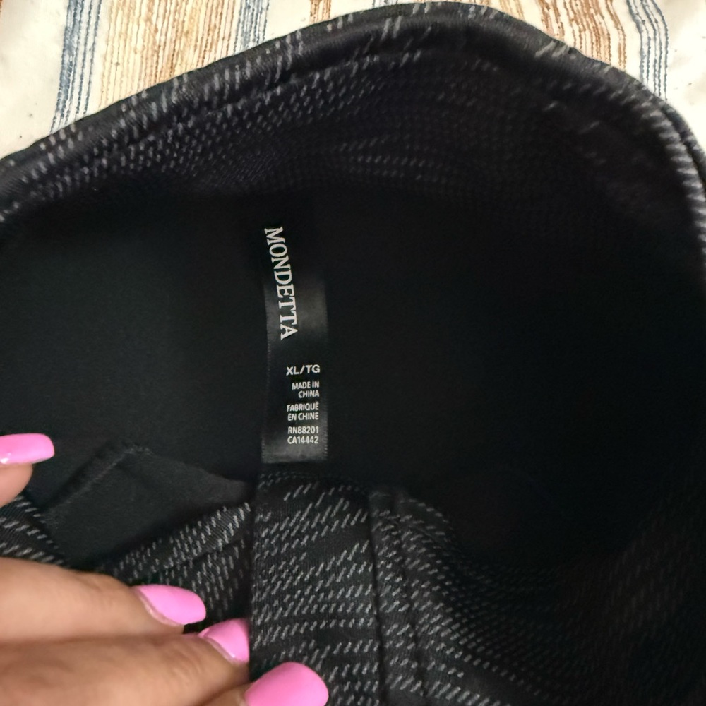 Mondetta Women's Textured Black Utility Jacket - Picture 5 of 8